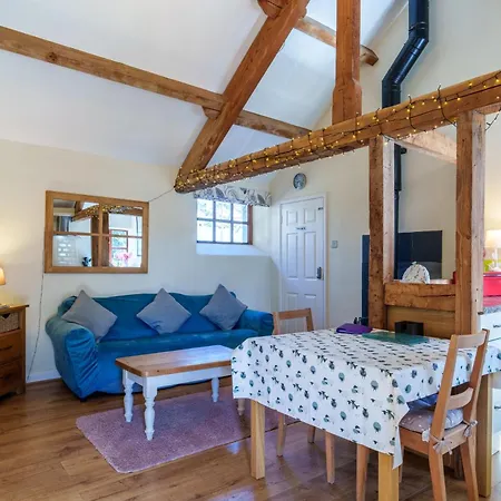 Gunn - Dog-friendly Enclosed Garden Santon Bridge